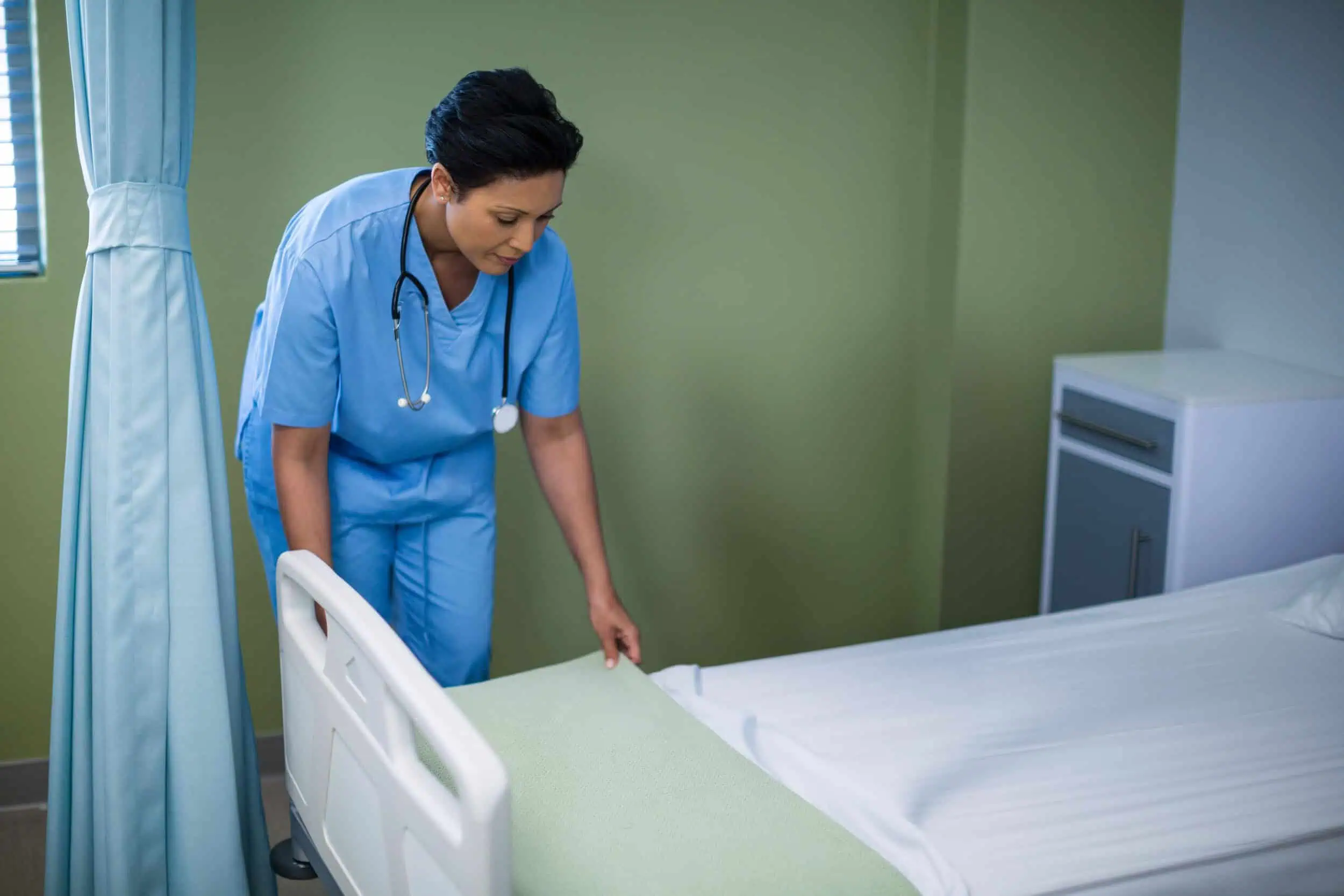Simplify Your Clinic: The Ultimate One-Stop Linen Shop for Retail Medical Centers